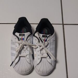 Adidas Kids White and Black Sneakers Trefoil Size 10k
